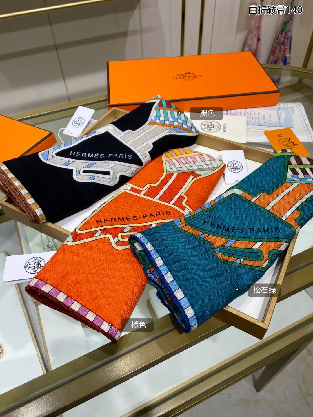 Квадратный шарф Hermes - 140 см, руфильон - 70% кашемир - 30% шелк