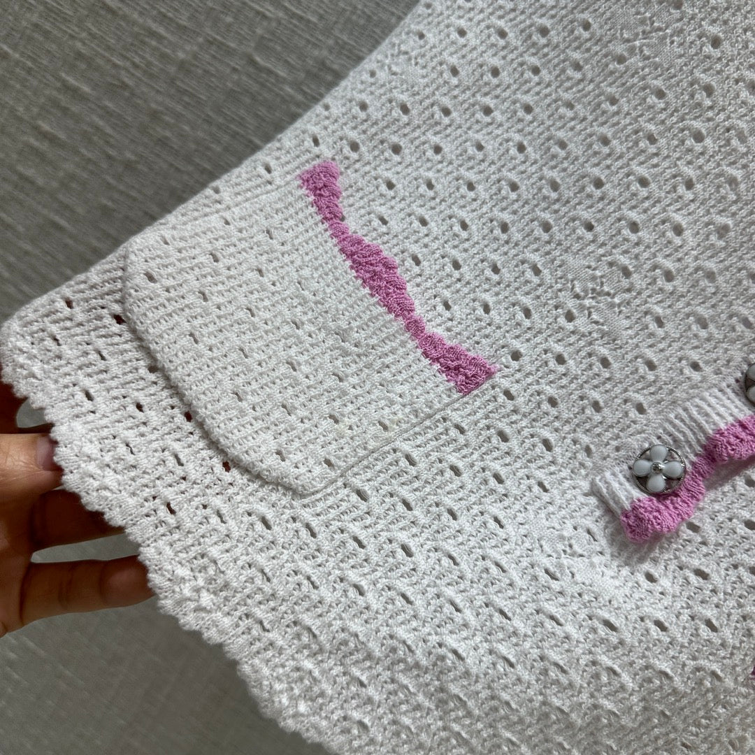 В стиле Chanel - 2403-24 Новый вязаный жилет с розовой отделкой