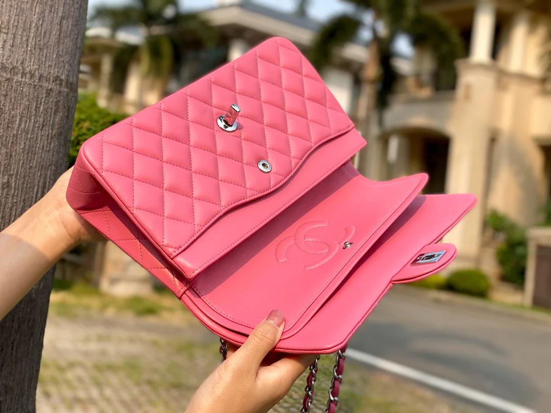 Классическая сумка Chanel из овечьей кожи CF — персиково-розовая с серебряной пряжкой — 25 см