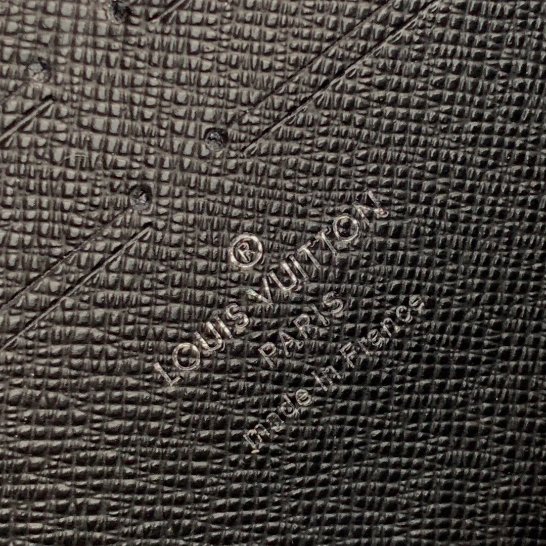 lv-m56872-pochette-voyage-средний клатч