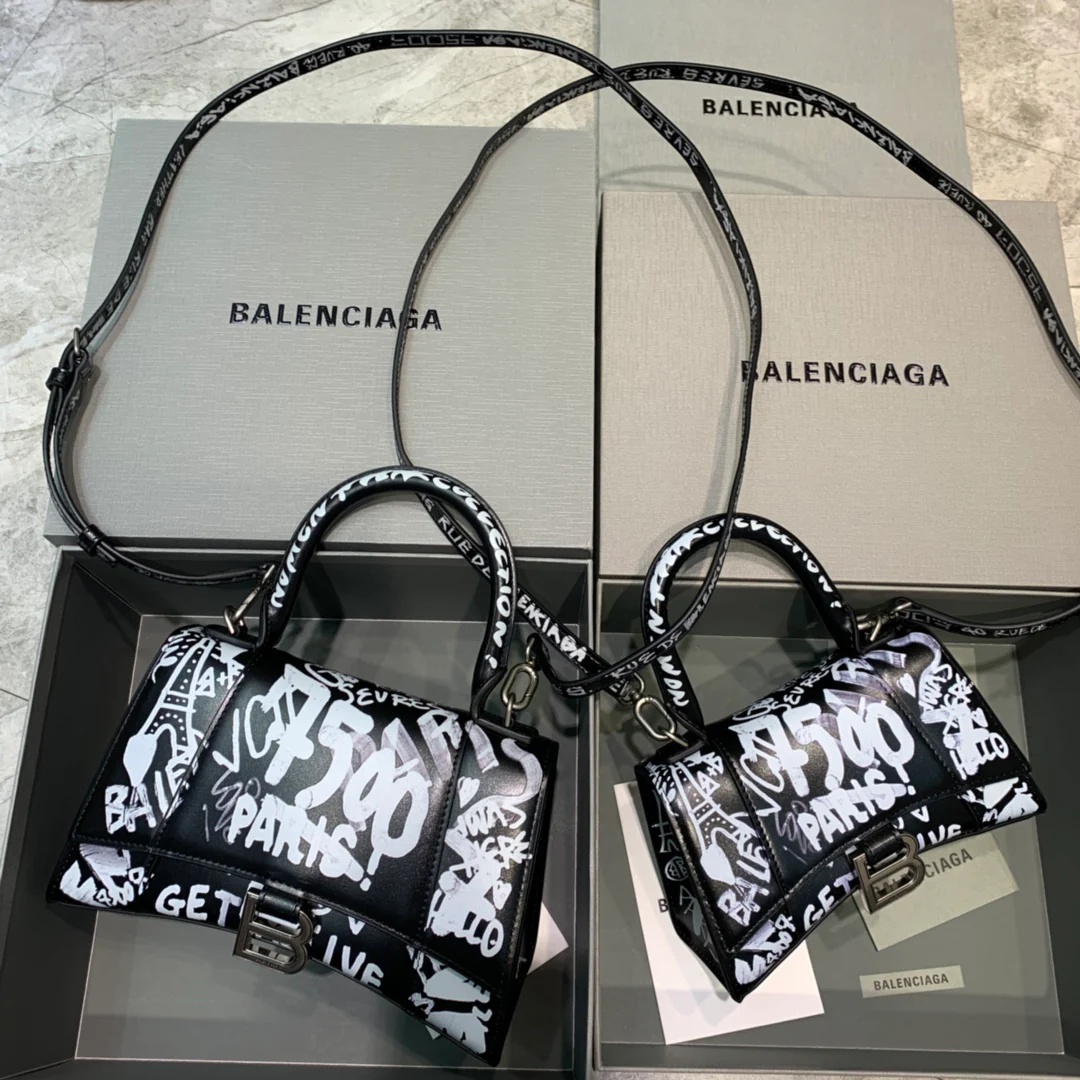 Сумка Balenciaga Hourglass - Black Plain Graffiti