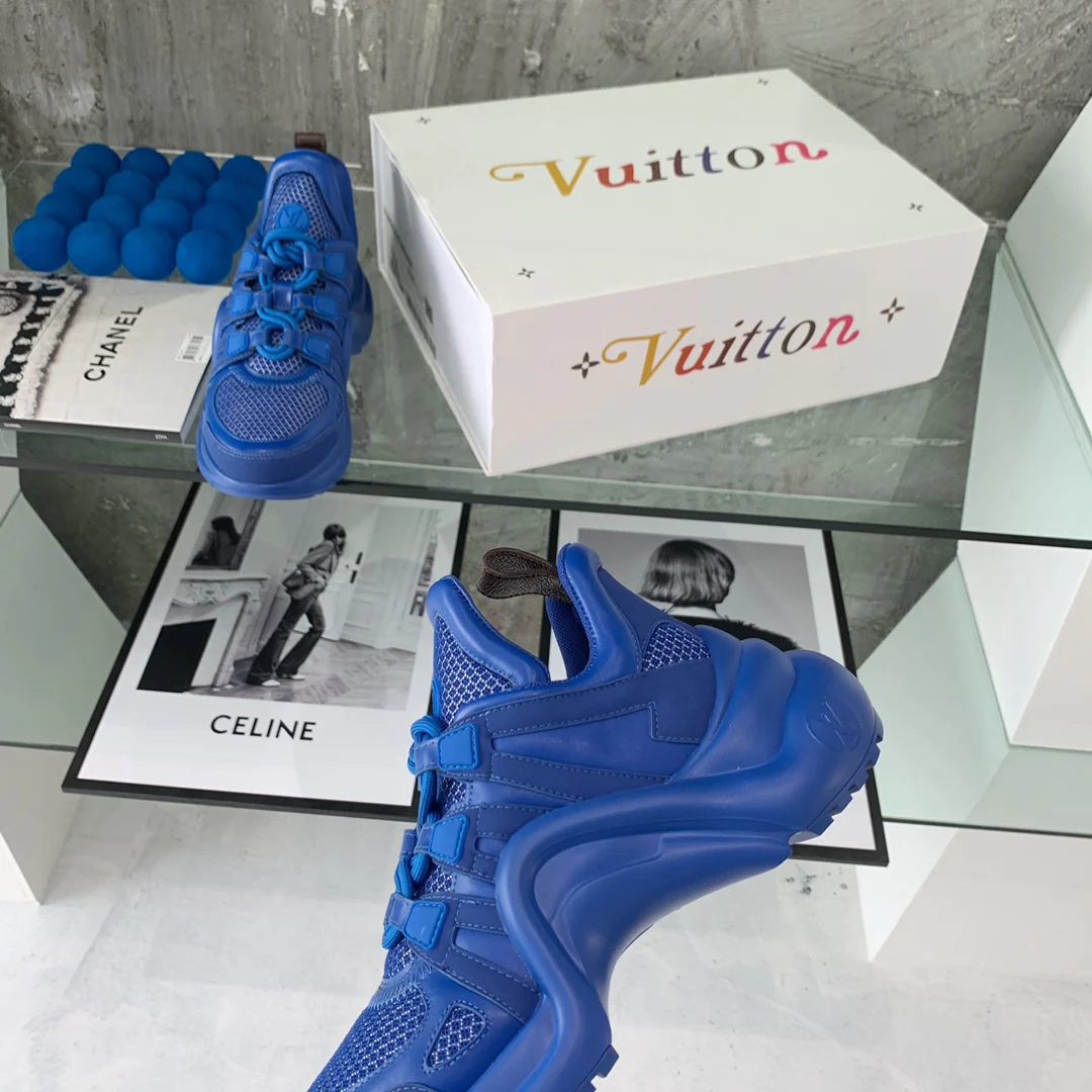 Обувь LV - Массивные кроссовки LV - 19