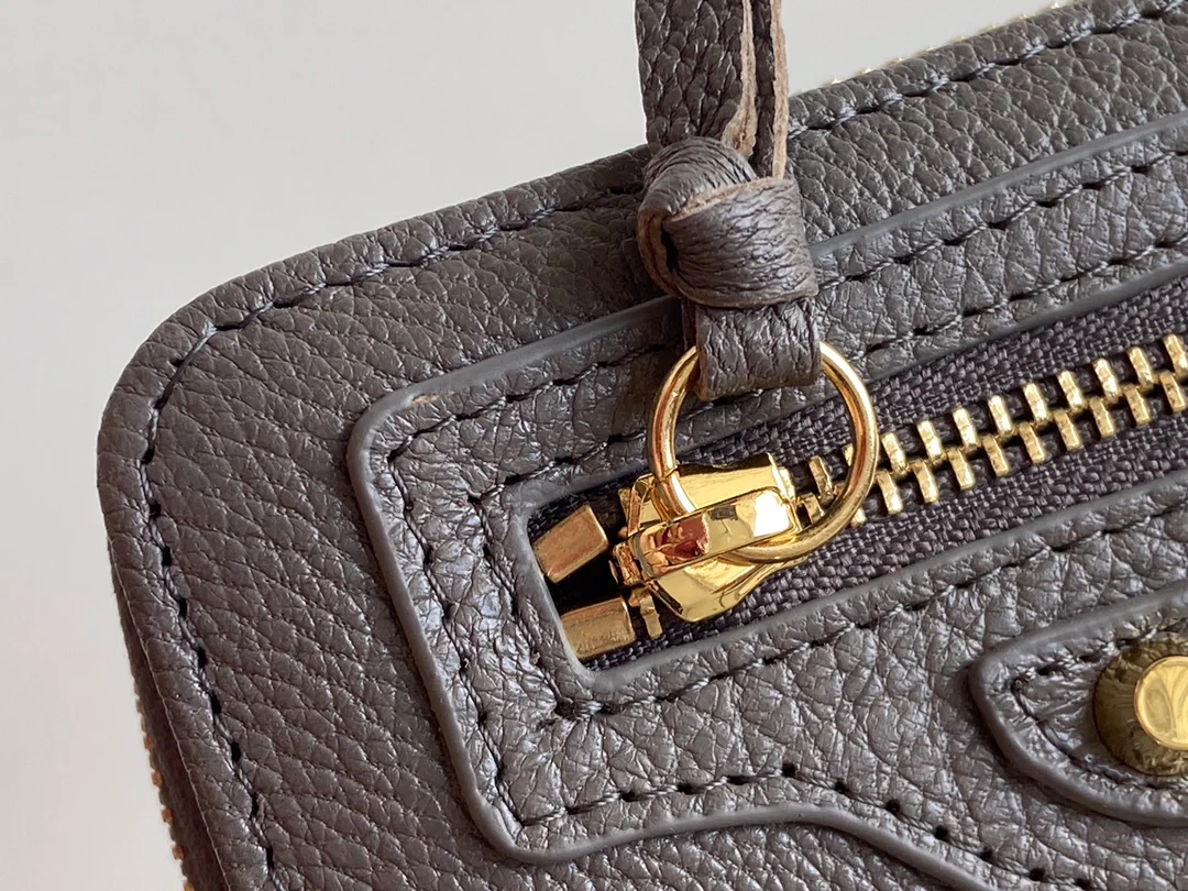 Balenciaga-新款两折短夹