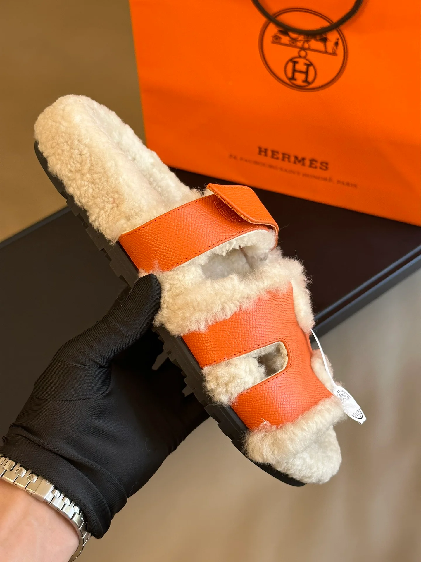 Тапочки Hermes 2024 с отпечатком руки - оранжевые