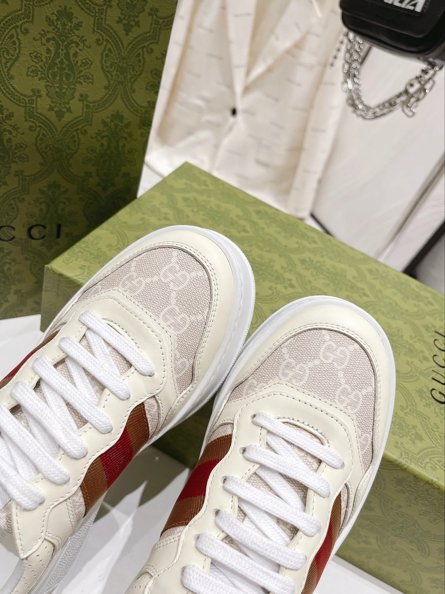 Кроссовки Gucci Chunky B Series на платформе - унисекс - белые