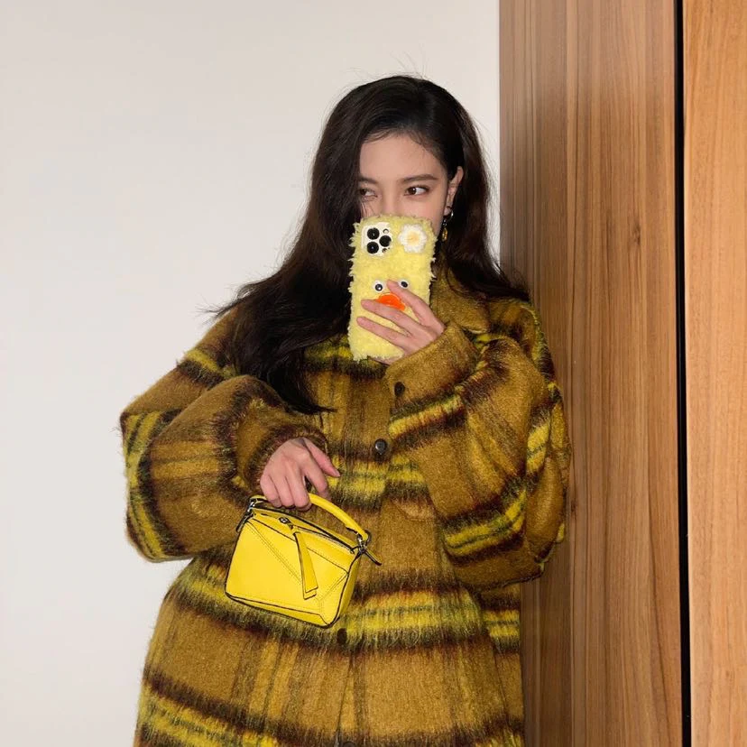 Нано-пазл Loewe ярко-желтого цвета