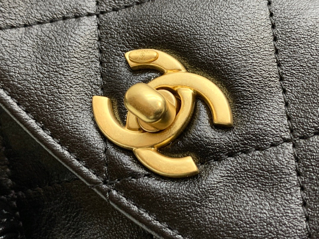 Сумка-мессенджер Chanel Hobo Hippie - черная