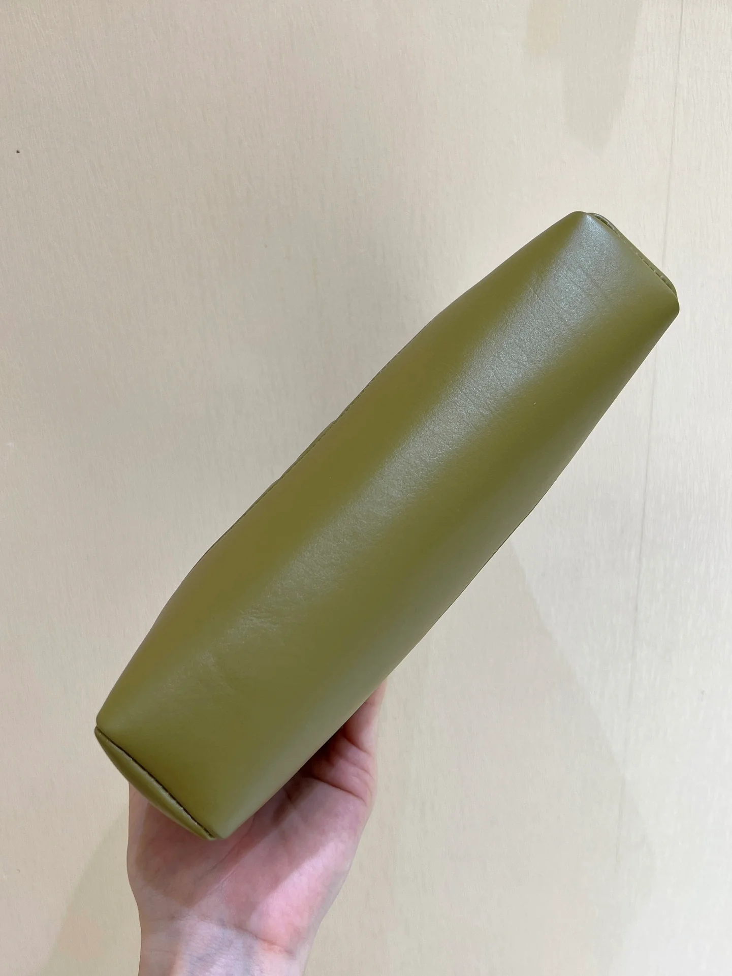 Коллекция Chanel Pre-Fall 2023 - сумка 31bag - оливково-зеленая - мини