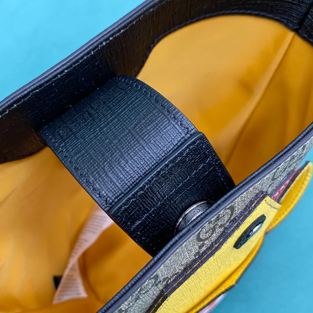 Gucci-小鸡水桶包