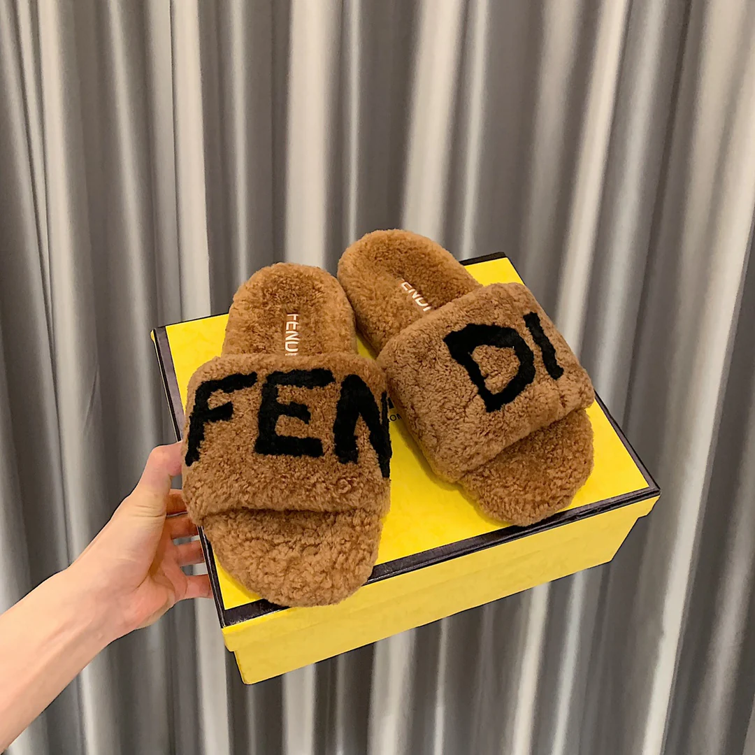 Fendi - Тапочки из овечьей шерсти - Верблюжий цвет
