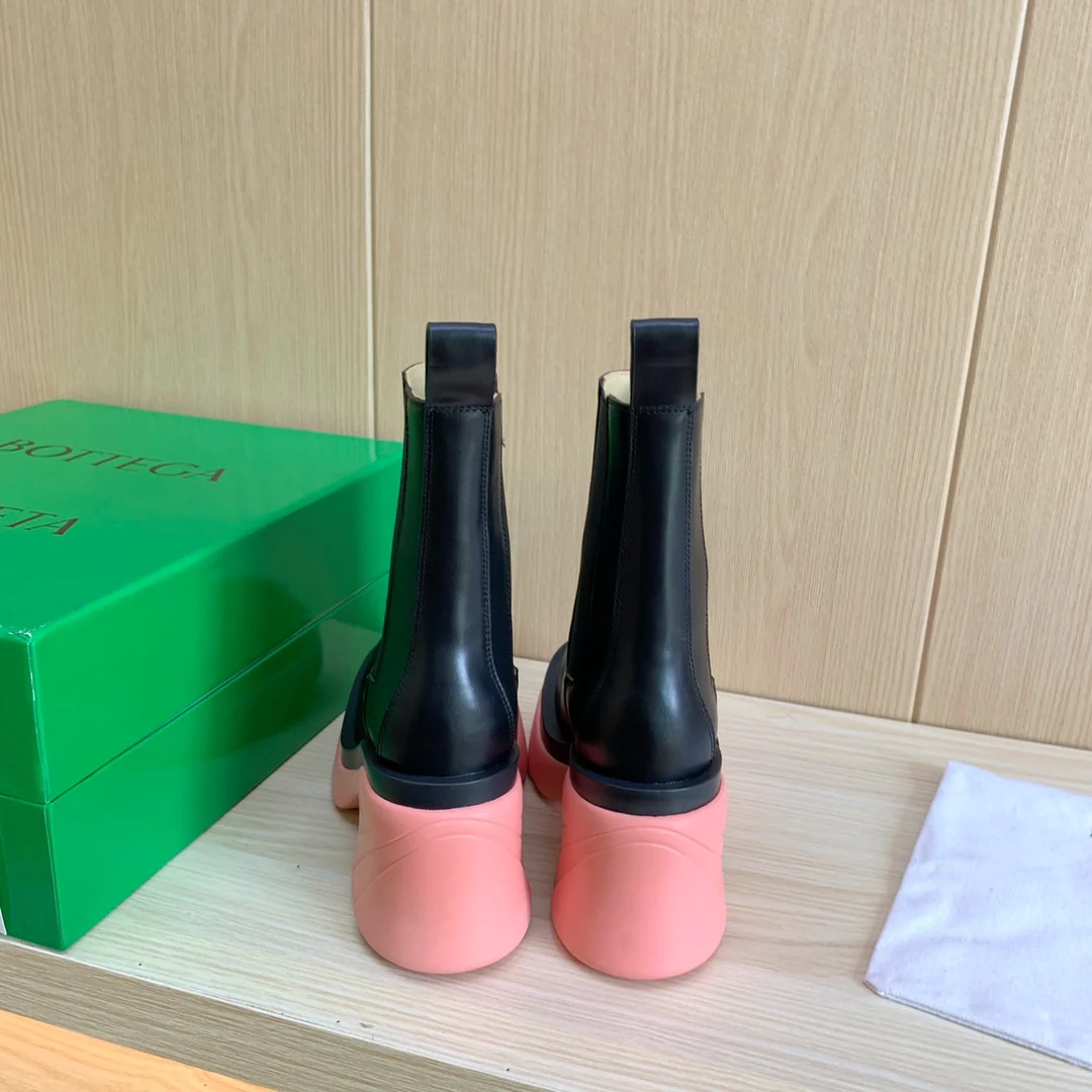 BV-22ss - Ботинки на платформе до середины икры - Foundation