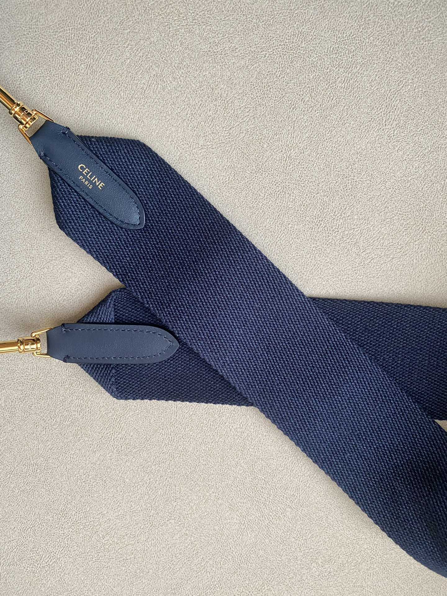 Сумка Celine Teen Soft из телячьей кожи с зернистой текстурой (16 оттенков) - 5