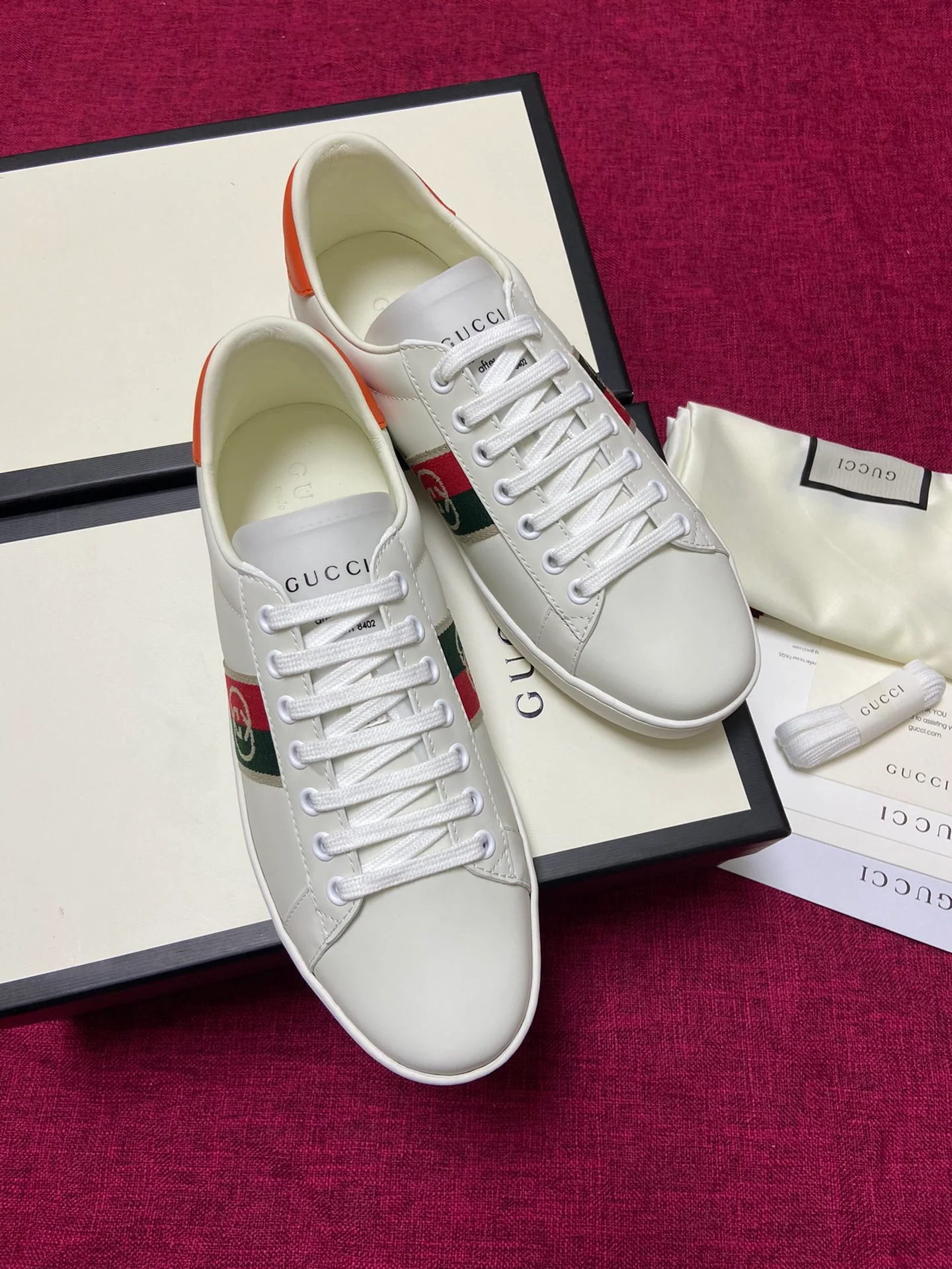 Белые кроссовки Gucci - Кроссовки - Повседневная обувь - 1