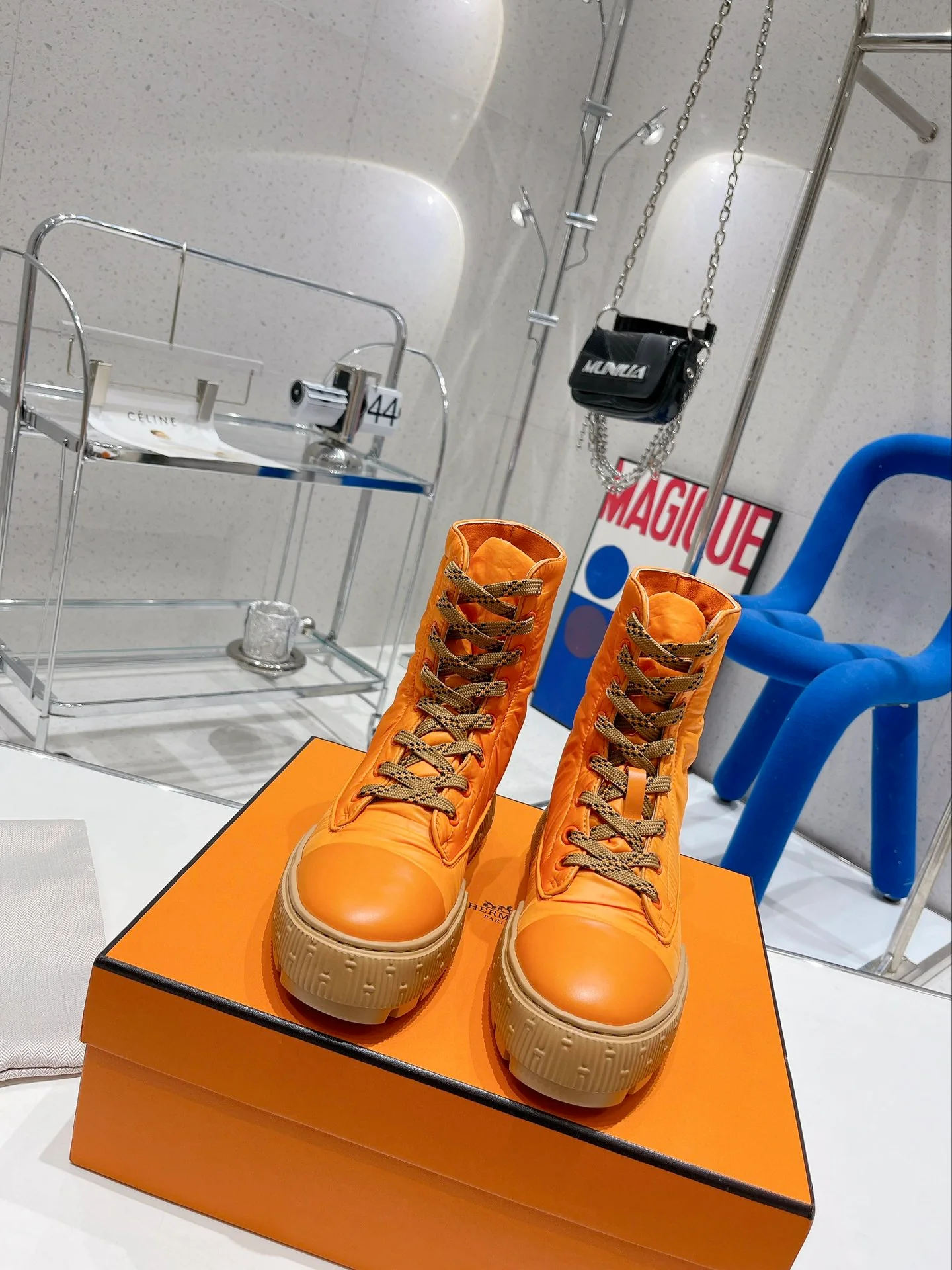 Новинка сезона осень/зима 2022 от Hermes - короткие сапоги и пуховые сапоги - 3