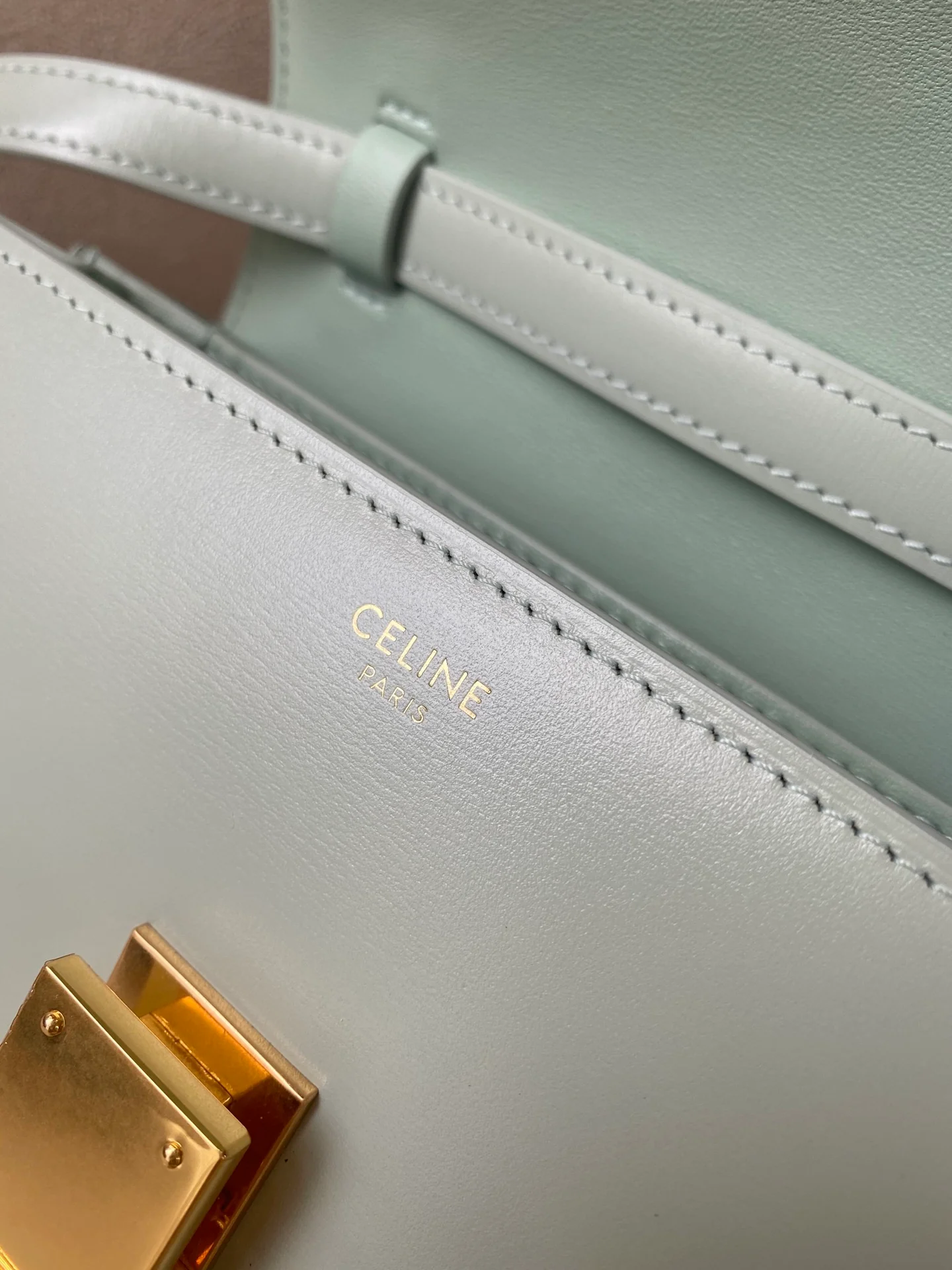 Сумка Celine Box-Tteen из полированной телячьей кожи - аквамарин - 2