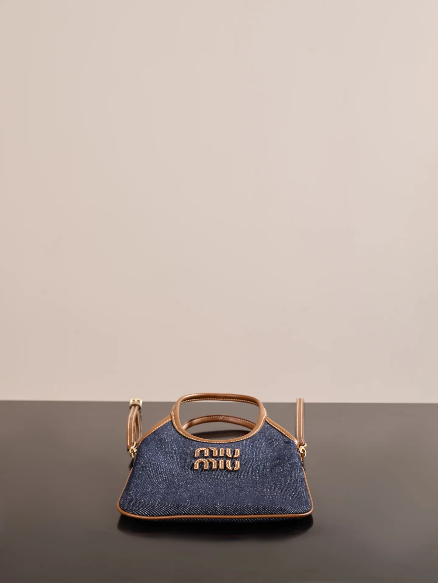 Сумка-тоут Miu Miu-5ba281m650-??? Маленькая, из джинсовой ткани