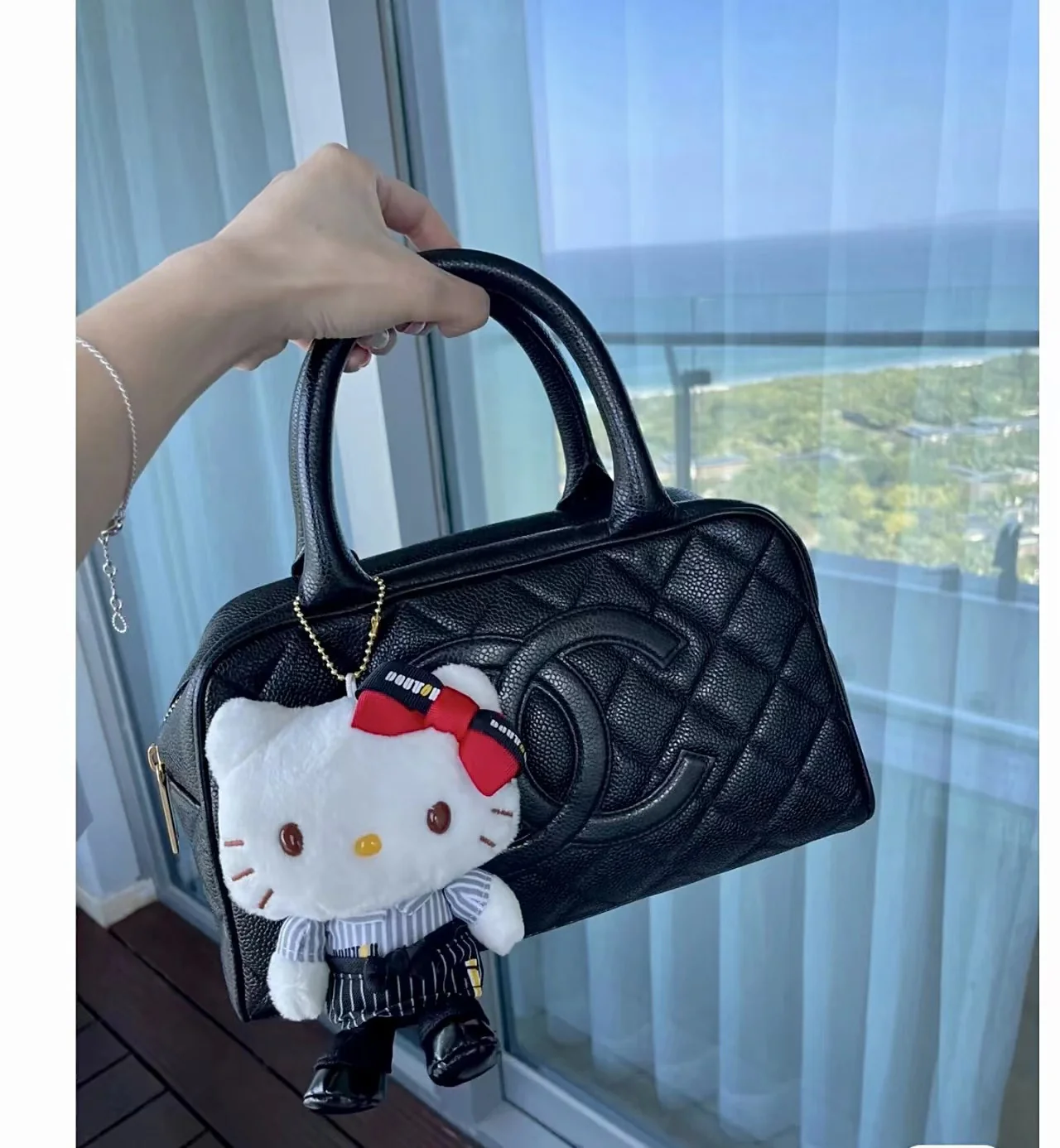 Винтажная сумка-боулинг Chanel - черная