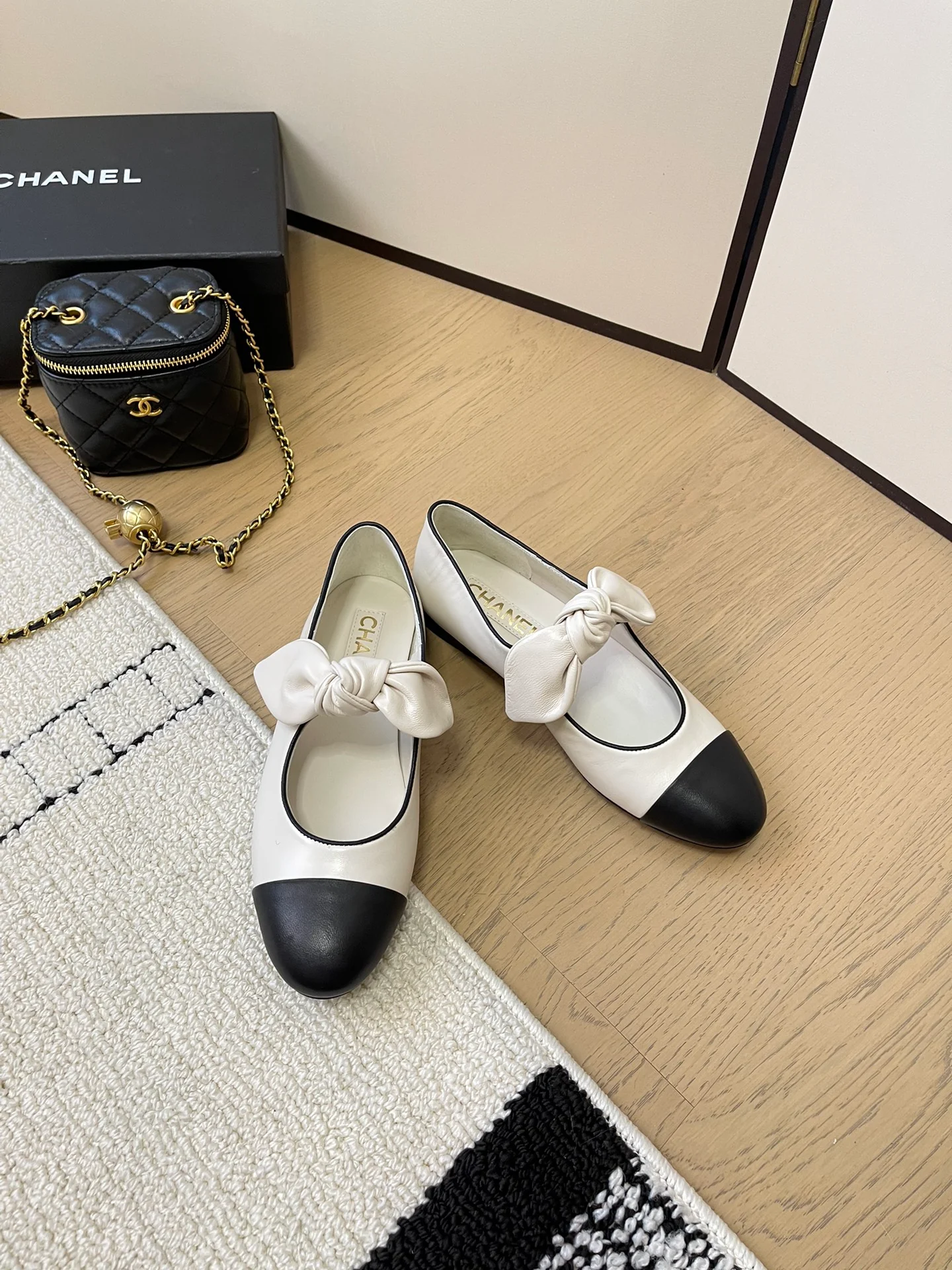 Балетки Chanel 2024 Ribbon - белые