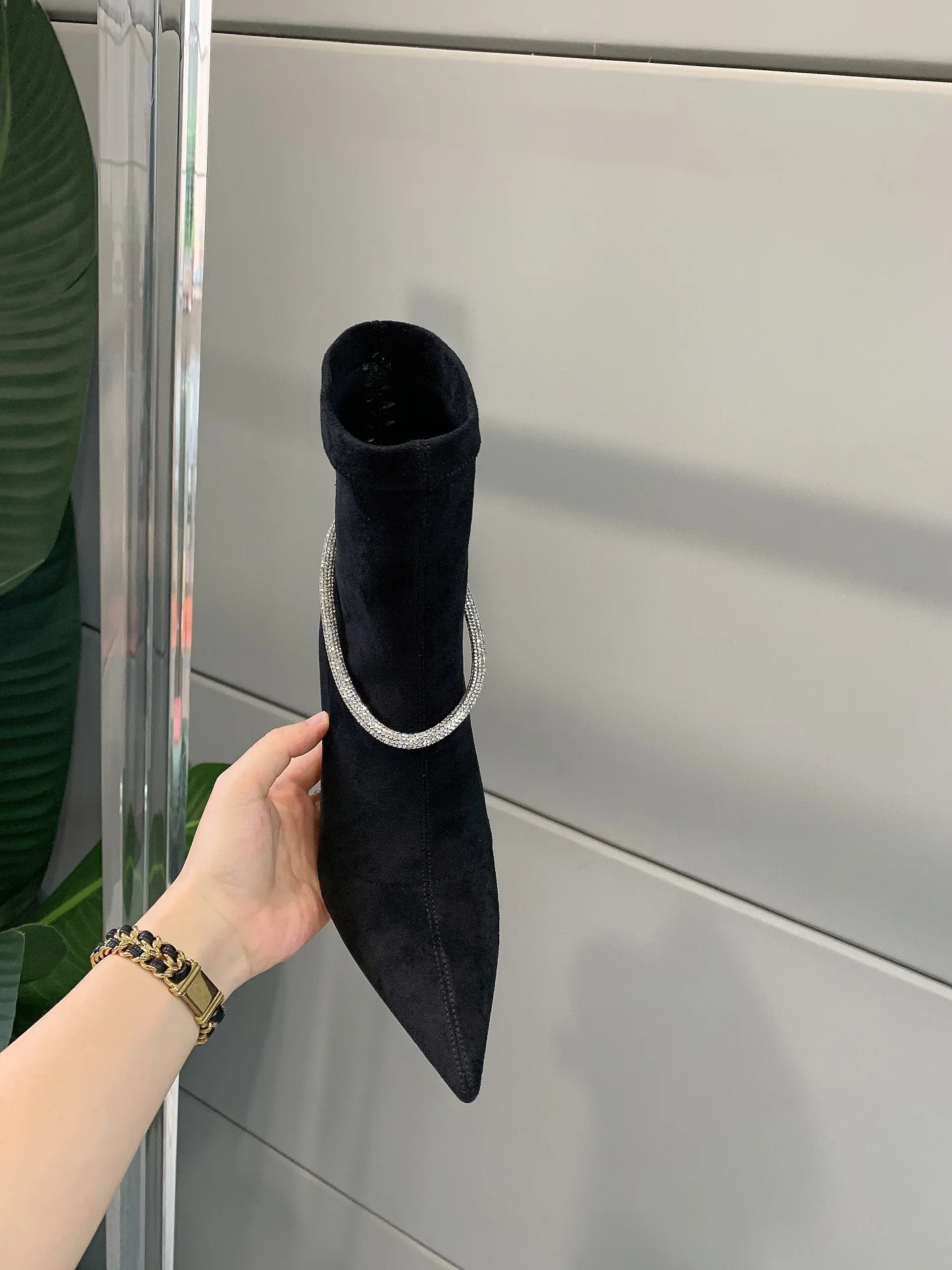 Jimmy - Ботинки на низком каблуке в стиле 