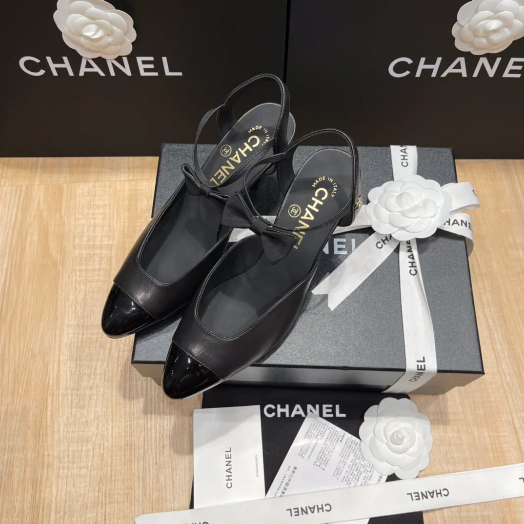 Chanel - Черные туфли на закрытом каблуке