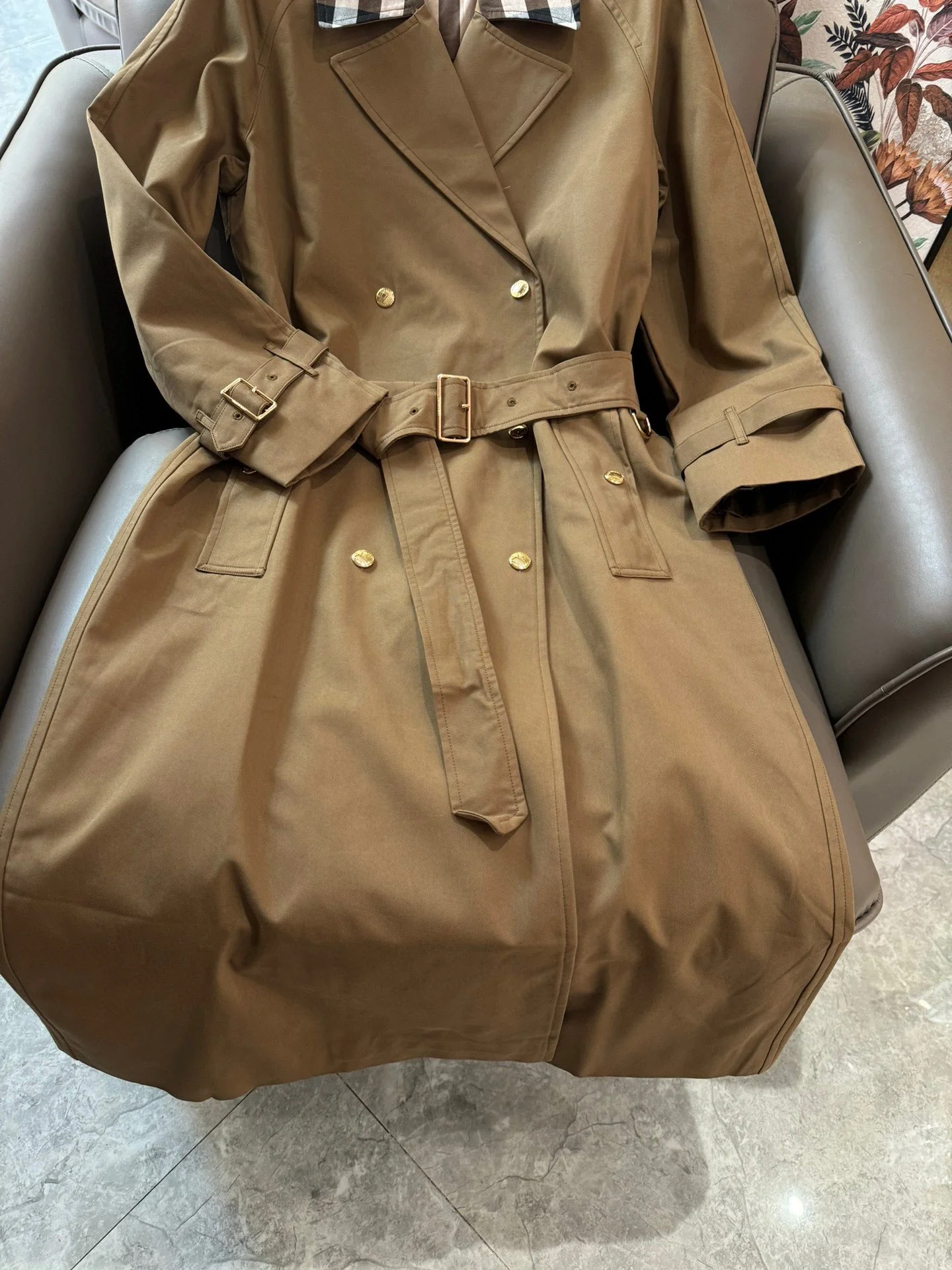 Тренч Burberry 2403-24ss New Merard в клетку с отворотом - темно-коричневый