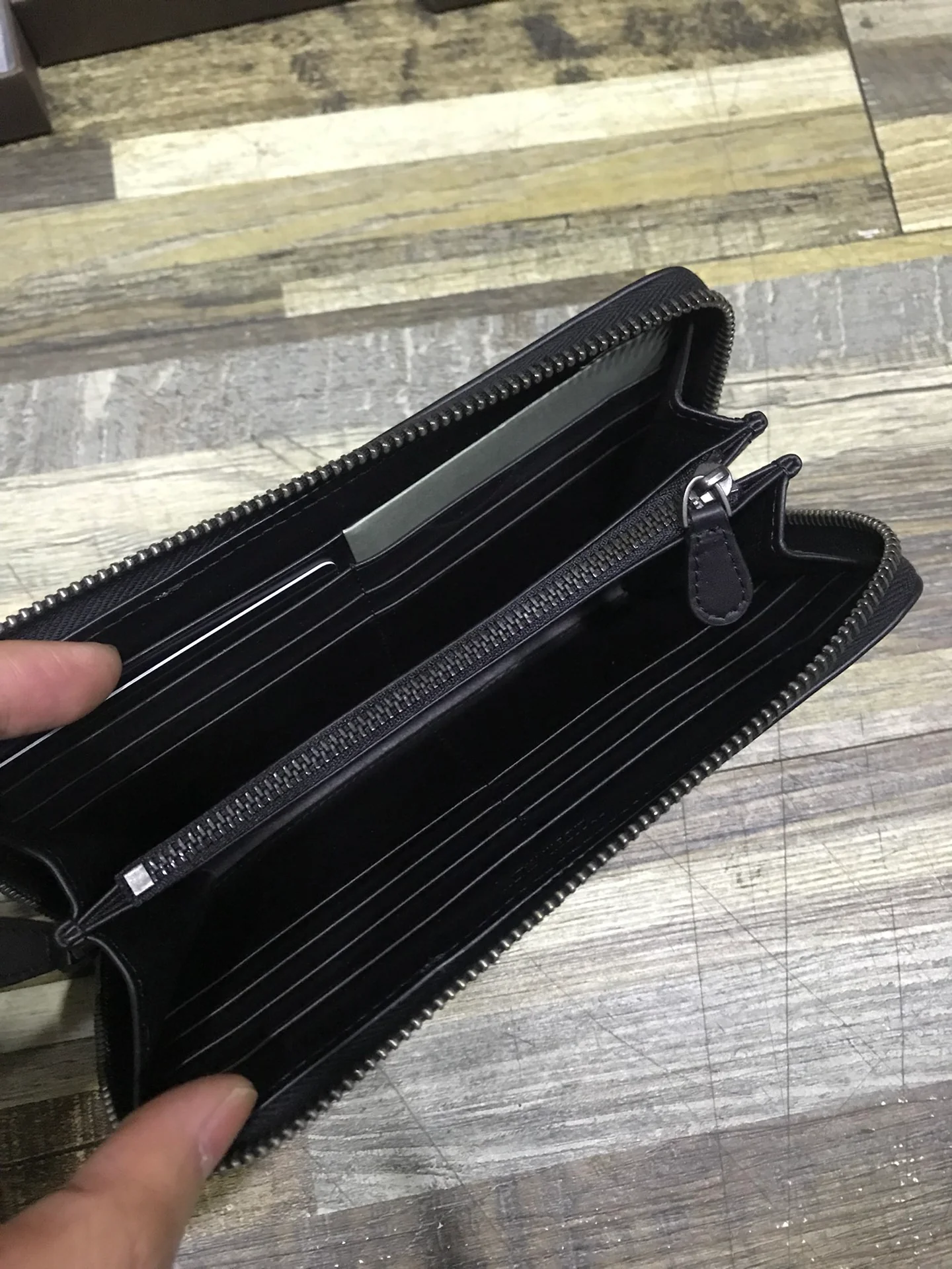 BV 拉链长夹-意大利原厂胎牛皮