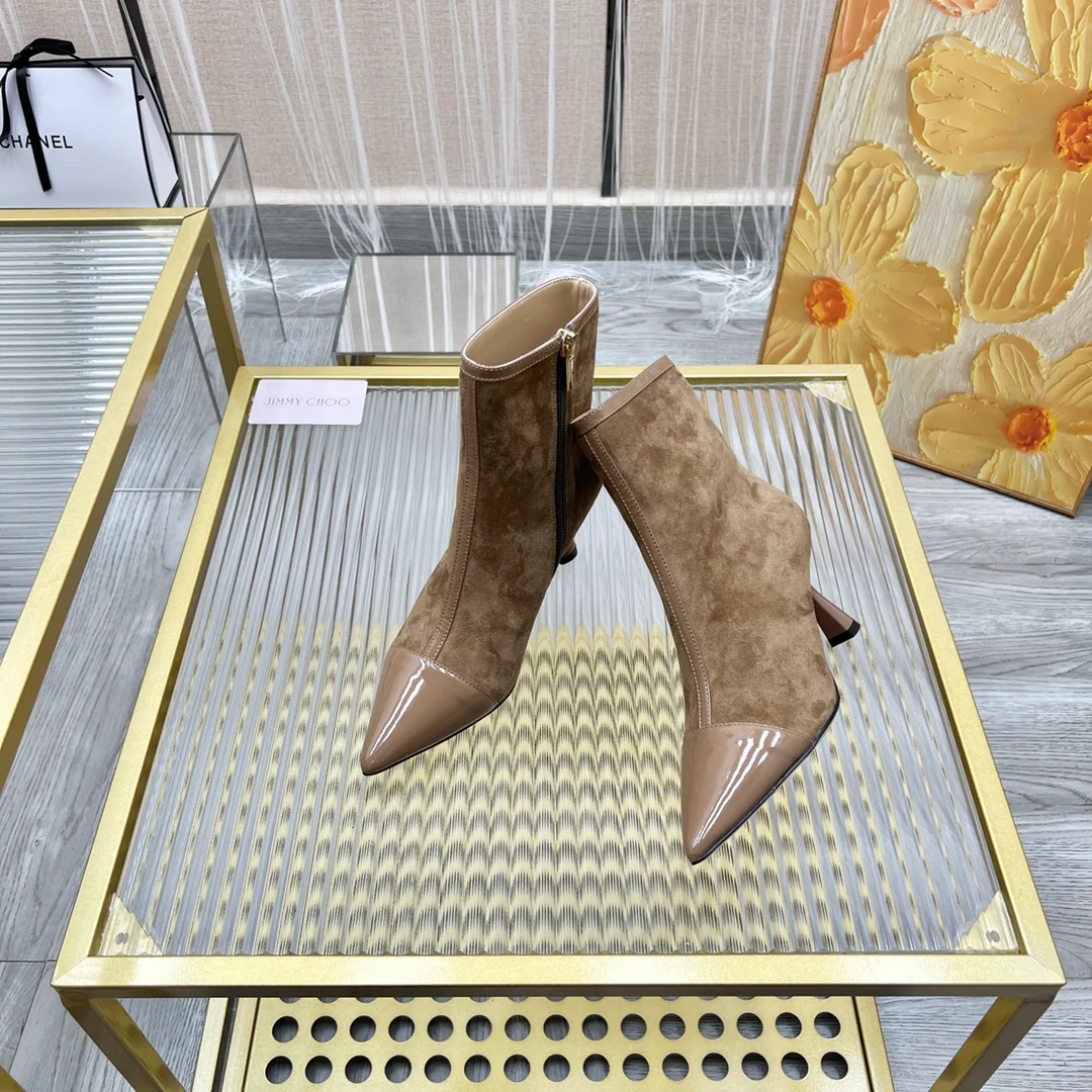 Ботильоны Jimmy из лакированной кожи