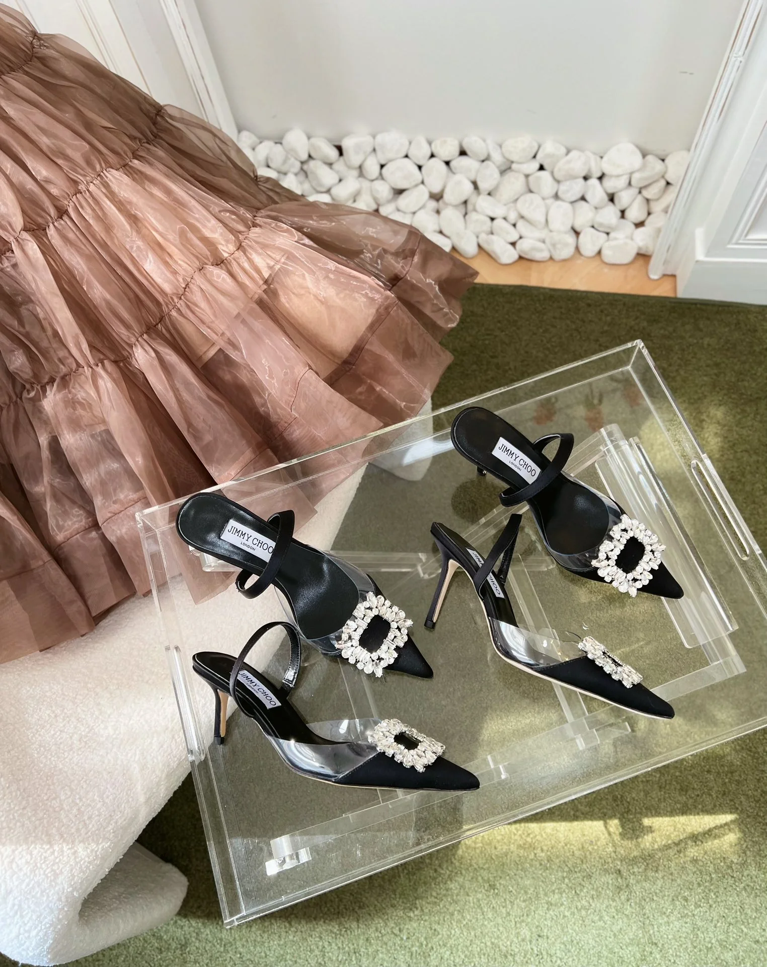 Босоножки на шпильке Jimmy Goddess Series с бриллиантовой пряжкой - черные