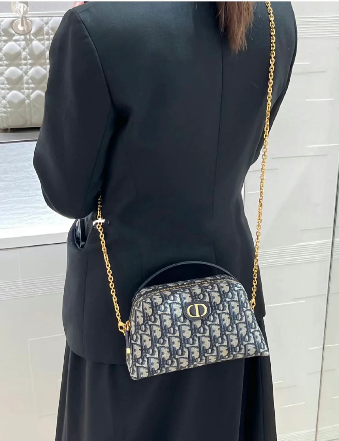 Dior - Коллекция Монтень - Сумка на цепочке из ракушек