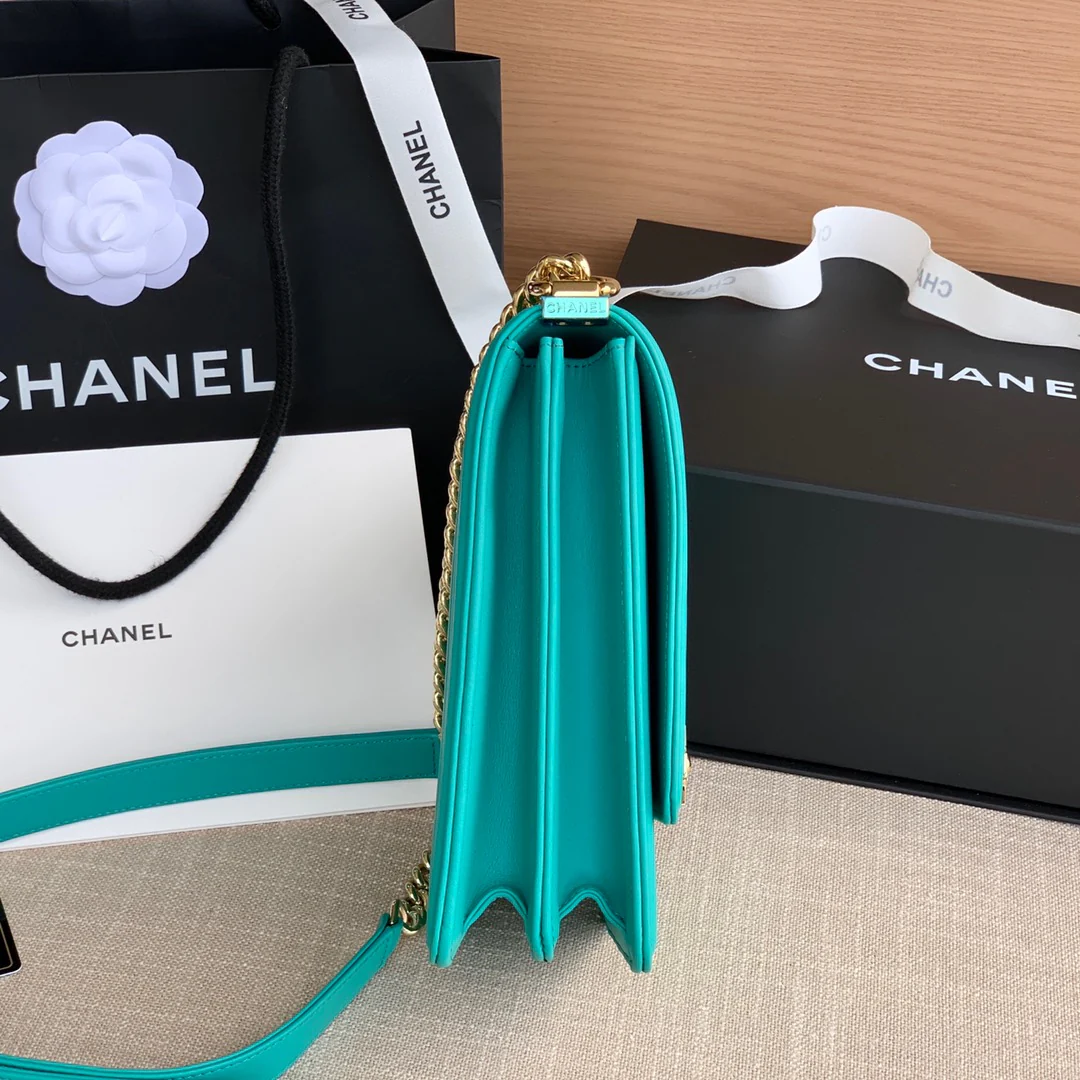 Chanel-boy-19-5-16-6cm-3