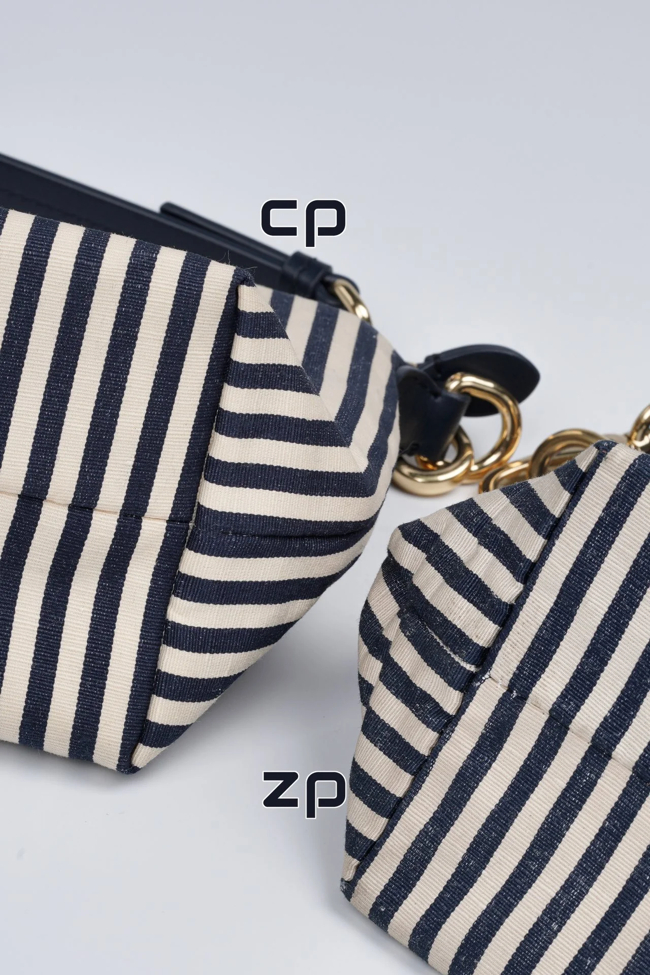 Miu Miu - Косметичка/сумка для ланча из жаккардовой ткани - Сравнительные фотографии