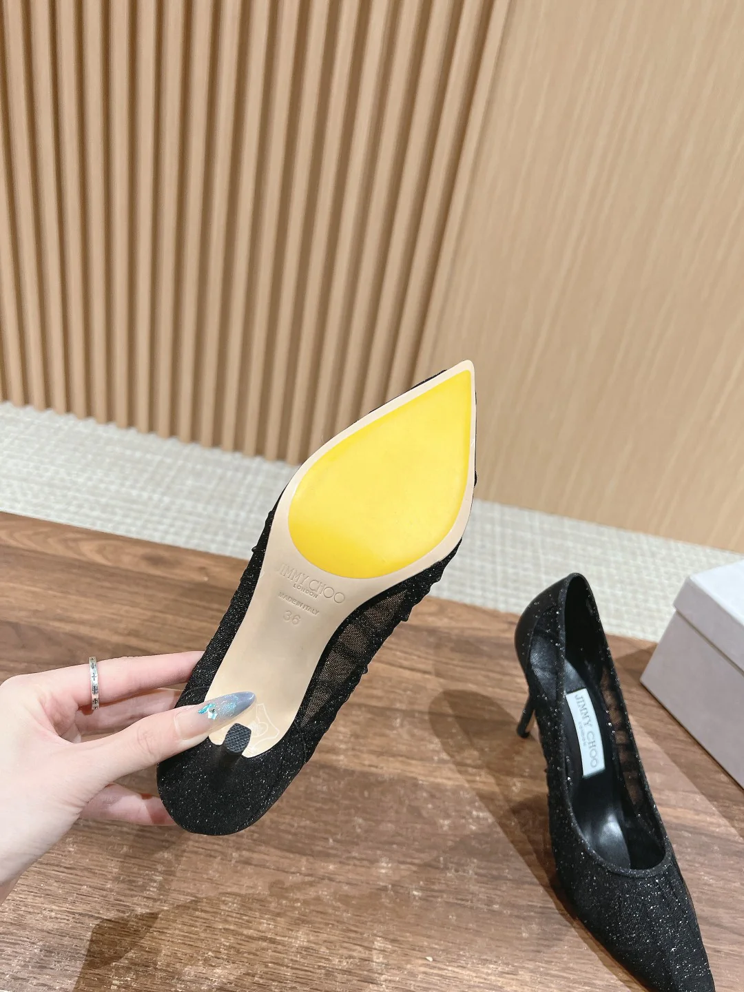 Туфли на высоком каблуке Jimmy Mesh с острым носком - Черные - 1