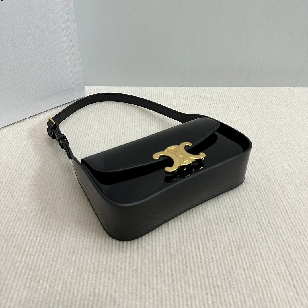 Сумка Celine Terence из лакированной кожи