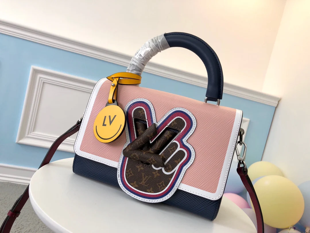 m50282-LV-Twist Средняя сумка - Pink Fingers