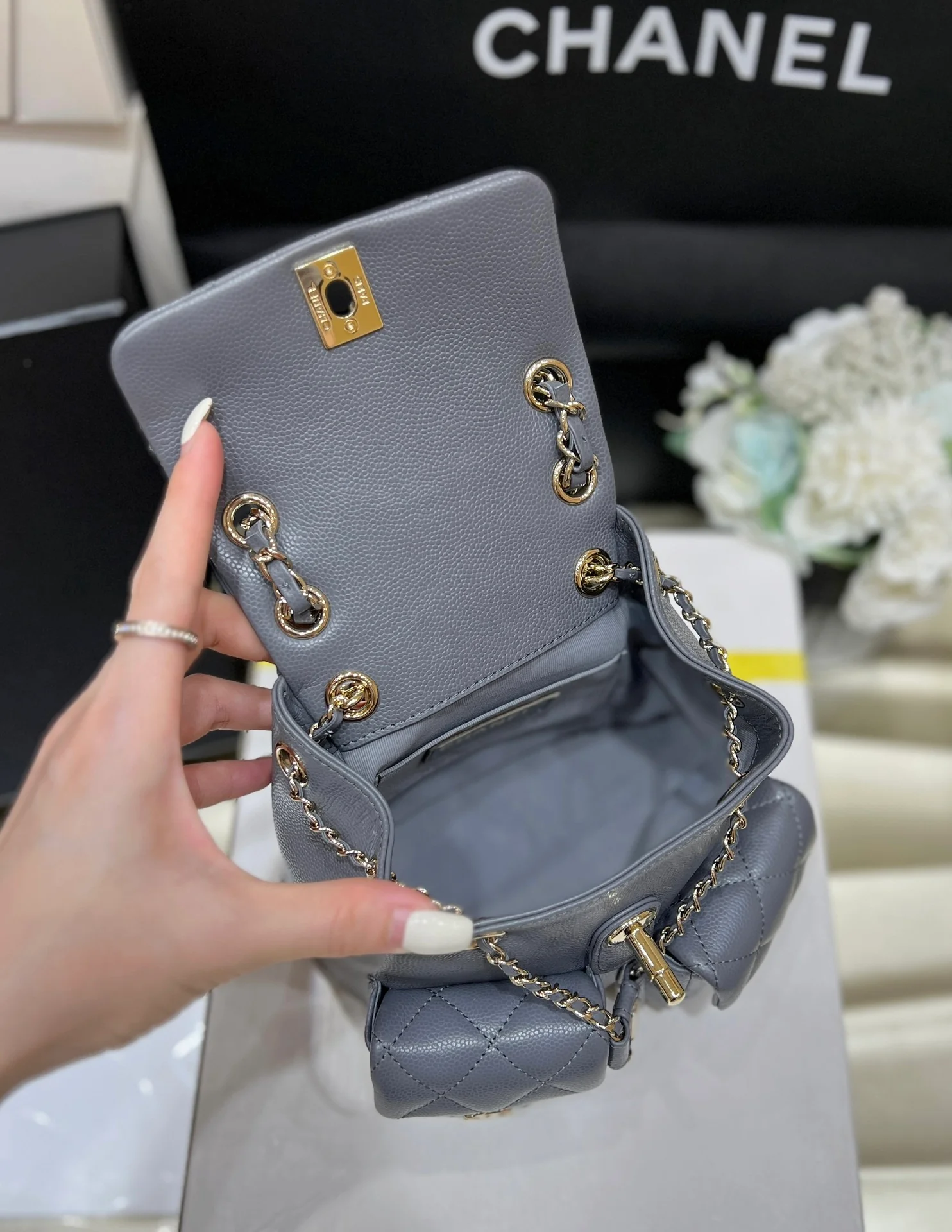 Рюкзак Chanel 24a-duma Frog, маленький, серый.