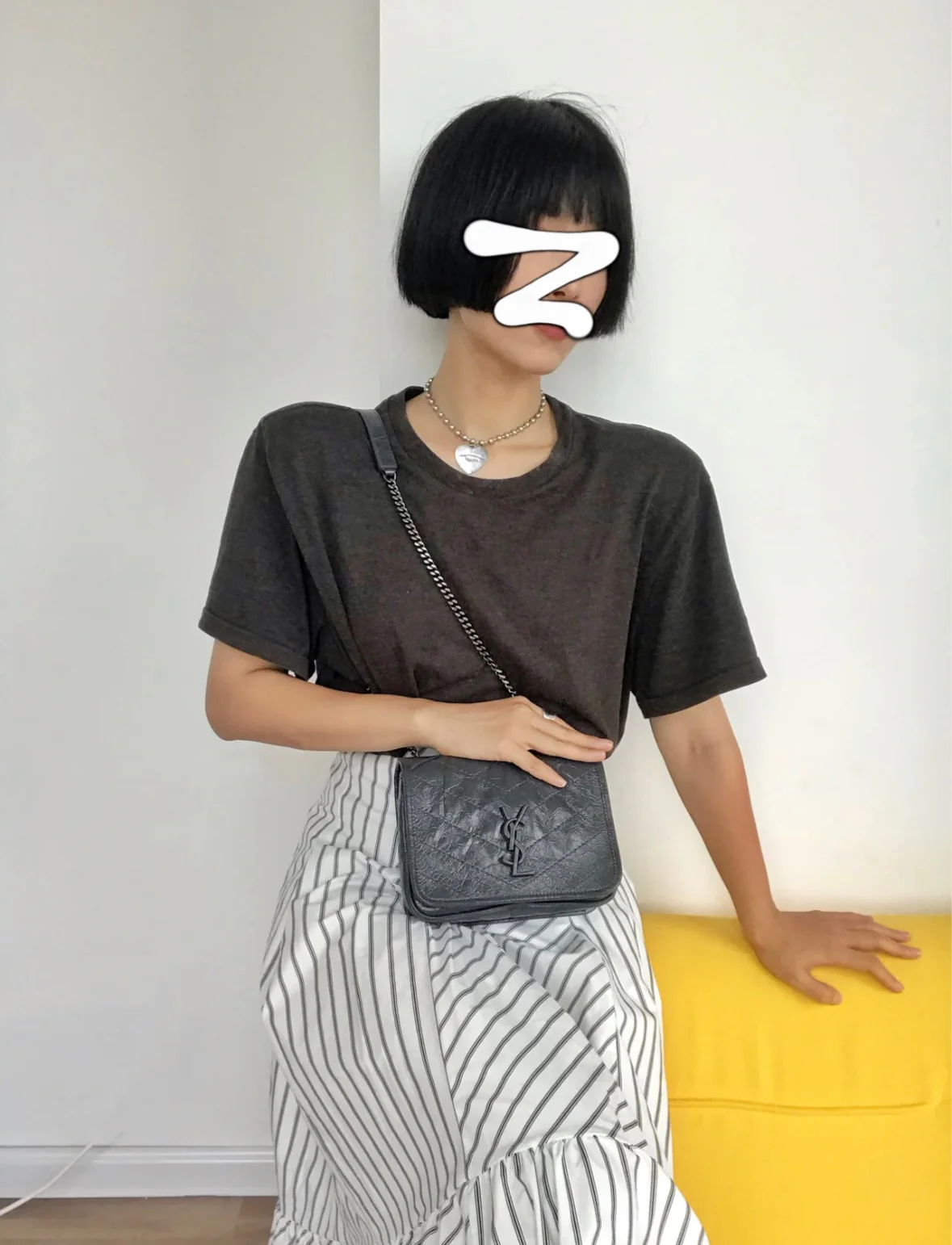 YSL-niki-chain-wallet-mini-grey