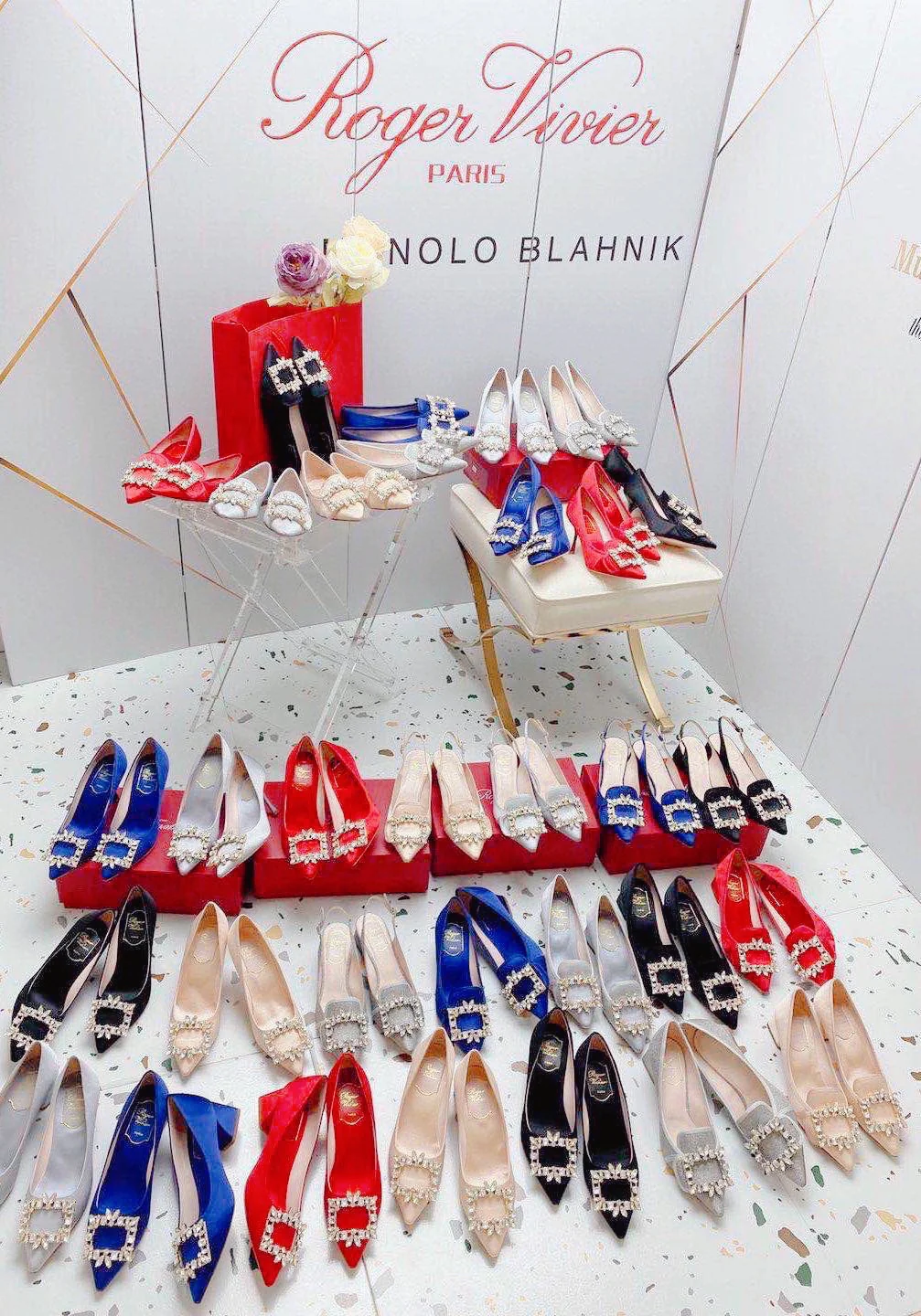 Обувь RV Shoes - Новинки ранней весны 2023 года - Серия обуви Snowflake Buckle - Изображение коллекции