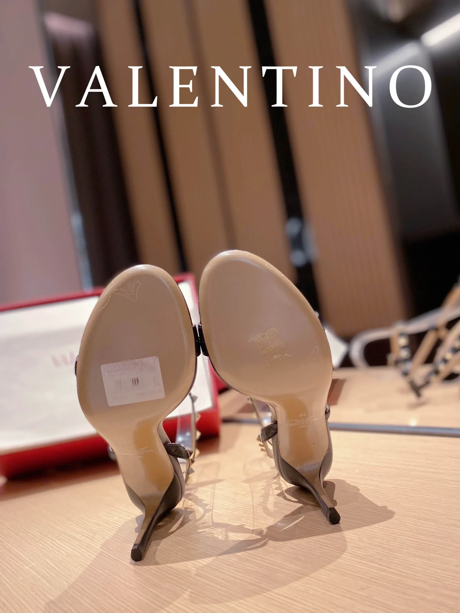 Valentino - Сандалии и туфли на высоком каблуке