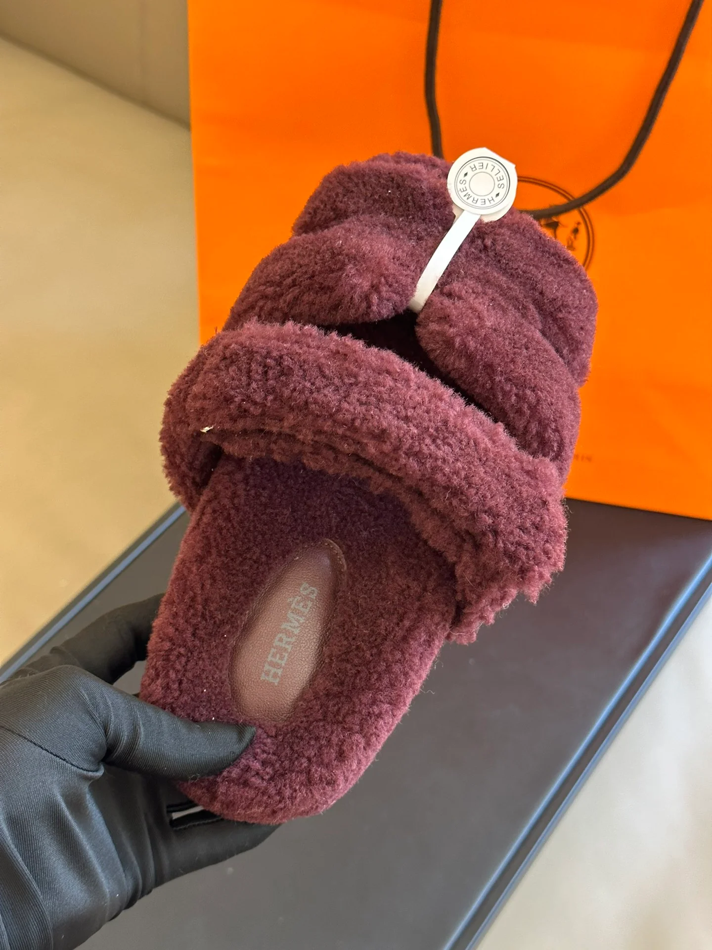 Hermes 2024 - Тапочки Gao Mao Er Jiu - Красный