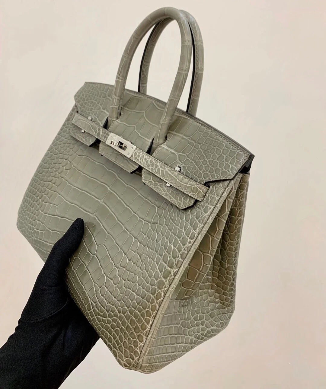 Сумка Hermes Birkin 81 — глянцевая, серая под крокодиловую кожу — серебряная пряжка