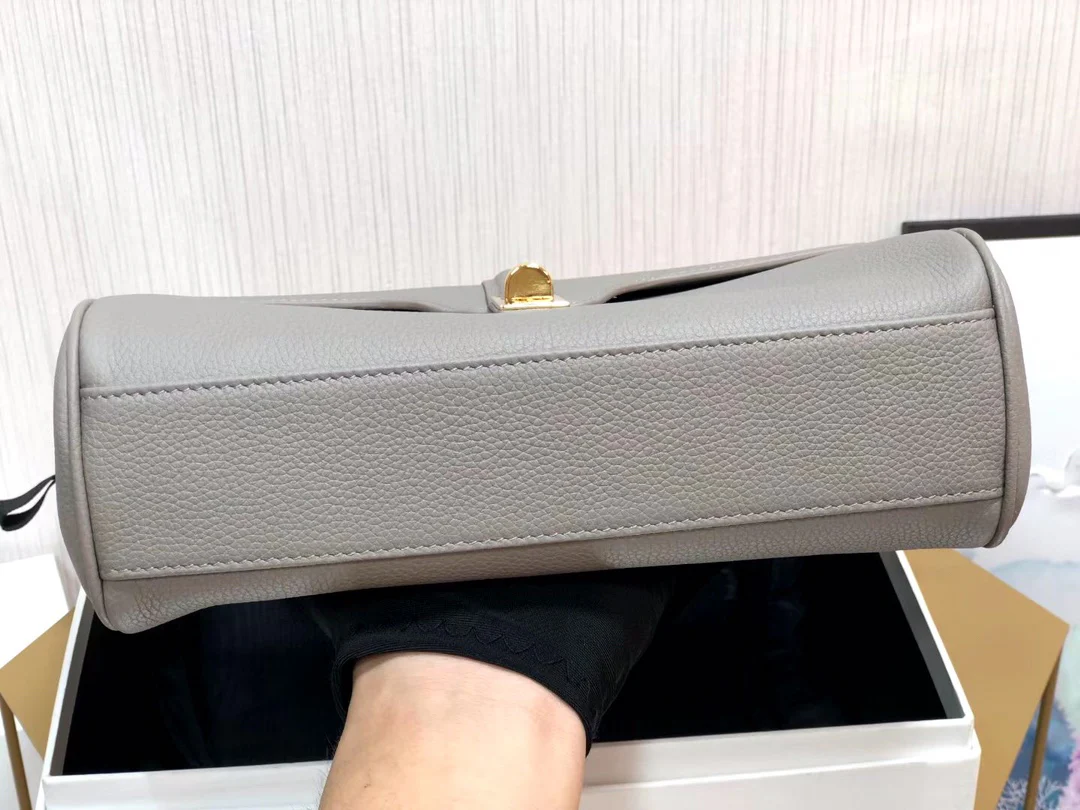 Сумка Celine teen-soft-16 из личи