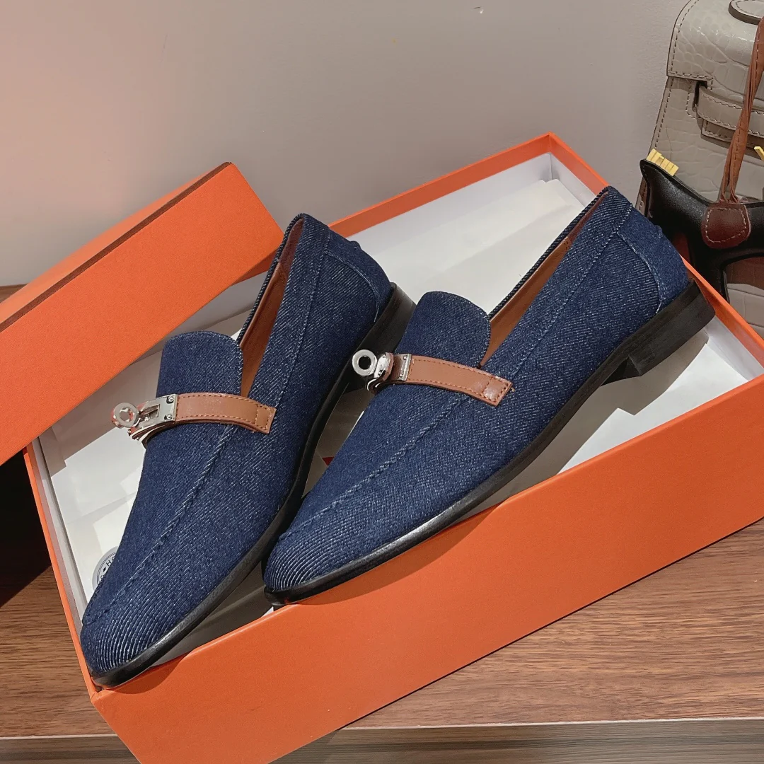 Лоферы Hermes с пряжкой Kelly