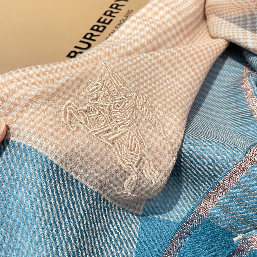 Кашемировый шарф Burberry 
