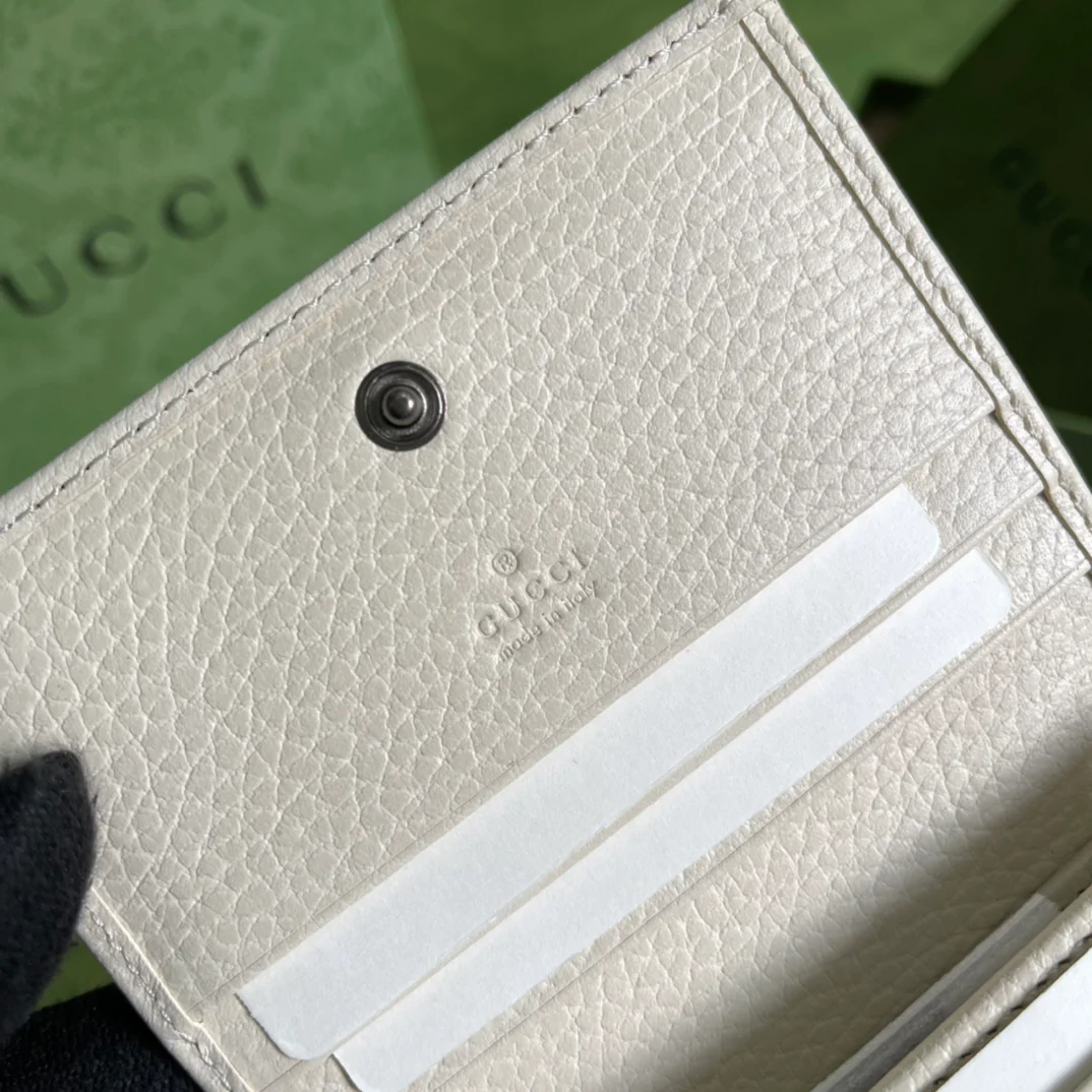 Gucci GG Marmont系列卡包