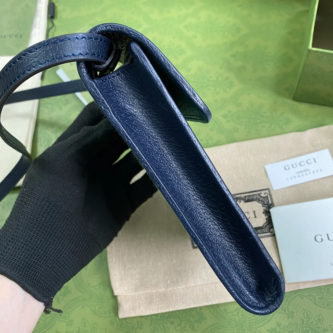 Сумка для мобильного телефона Gucci из серии Marmont — зеленая — 11-5-18-3-5 см