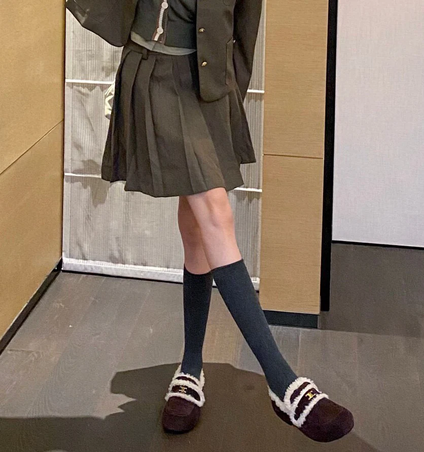 Коллекция Celine ?Ранняя весна 2022? — Пушистые балетки — Фотографии в обуви.