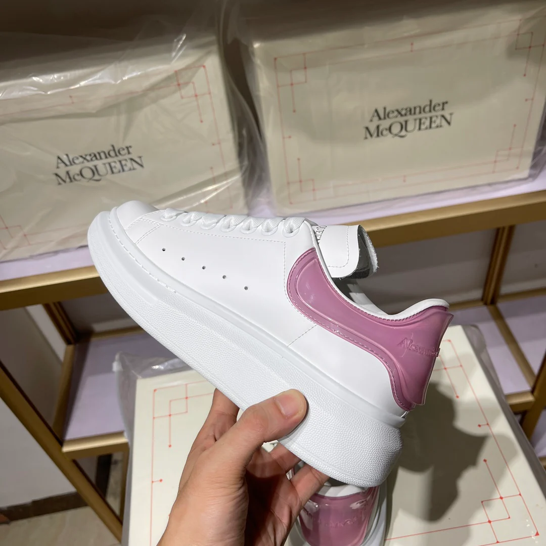 Классические белые кроссовки McQueen - унисекс - фиолетовый каблук - премиум-версия