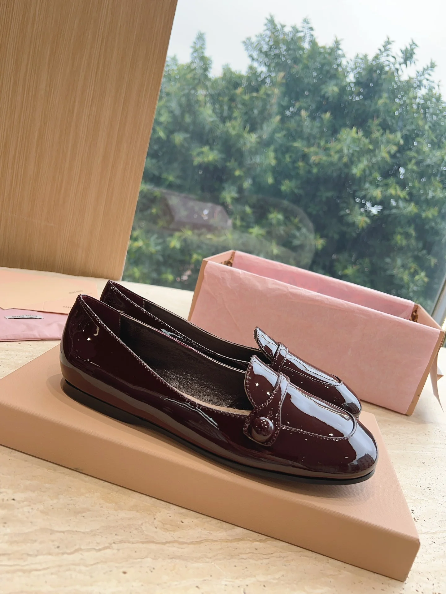 Туфли Мэри Джейн от Miu Miu - бордовые