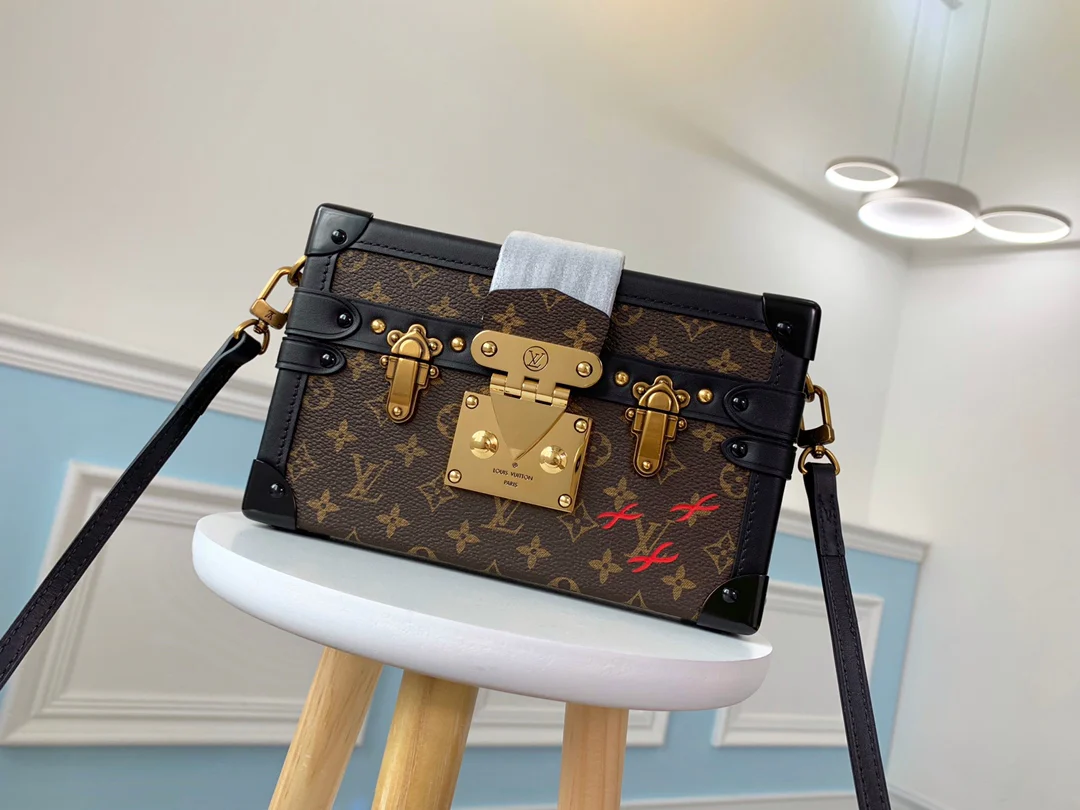 m44199-LV-petite-malle handbag-small size