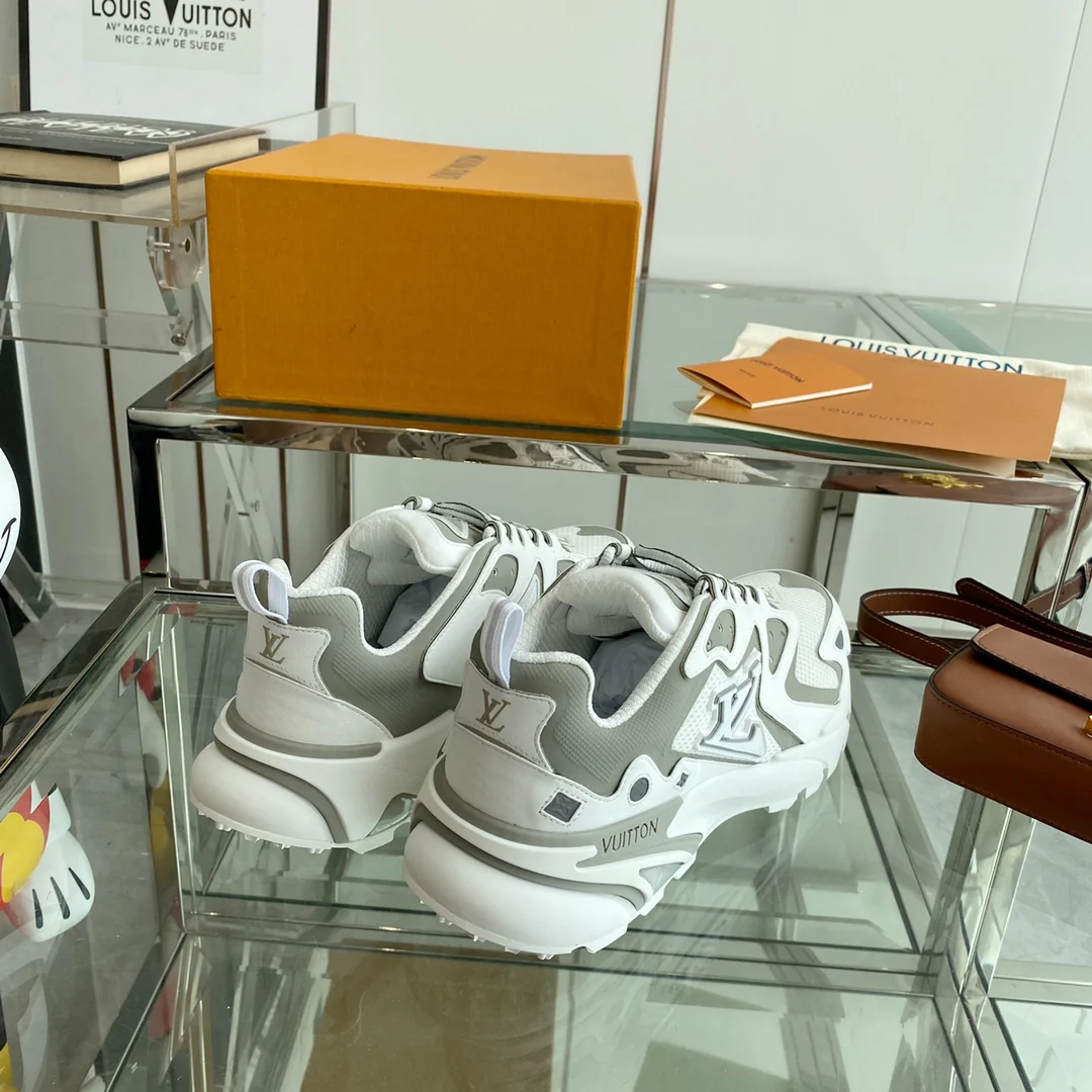 Кроссовки LV Runner Tatic - белые/серые